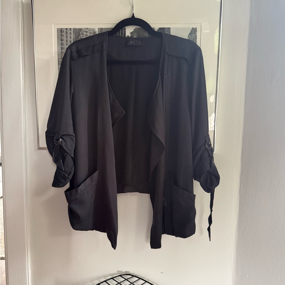 ASTR the Label Women's Black Open-Front Blazer with tie details
